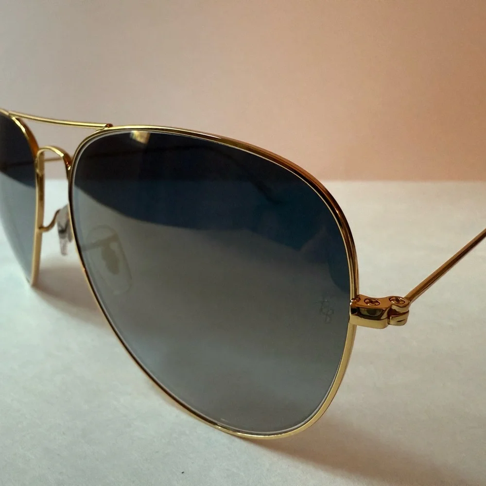 Ray-Ban Gold/ blue 001/32 Sunglasses RB3026 large